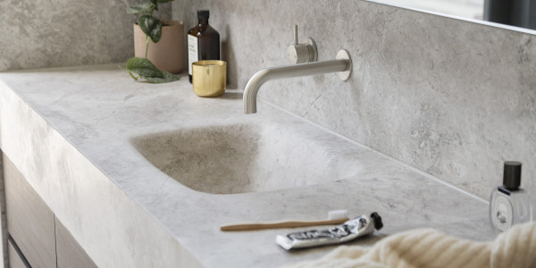 Comprar / Vender Casas Unifamiliares y Chalets en Santa Coloma de Gramenet · con Baños de Diseño