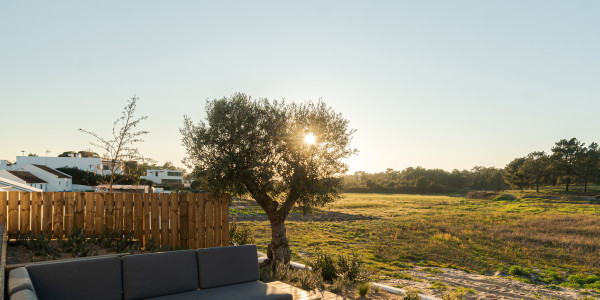 Comprar / Vender Casas Unifamiliares y Chalets en Santa Coloma de Gramenet · con Jardín